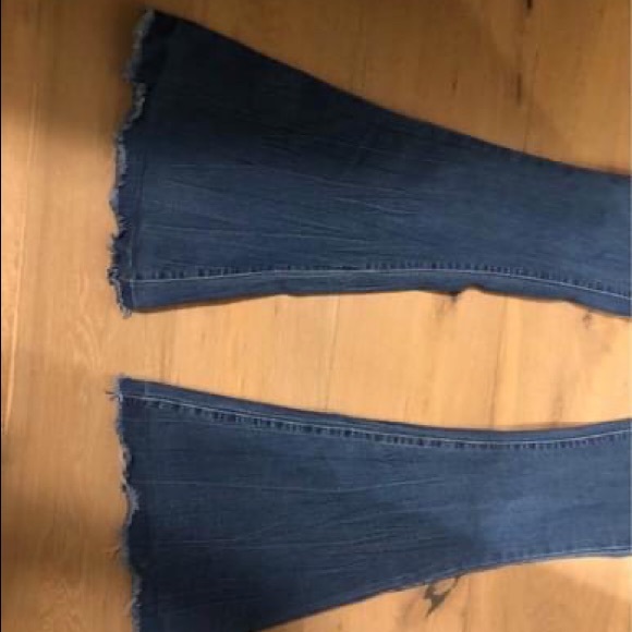 Jeans High waisted raw hem flare/bell bottom size: XS - Picture 8 of 8